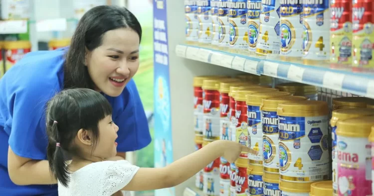 Tiêu chí chọn sữa bột pha sẵn tốt và phù hợp cho trẻ nhỏ