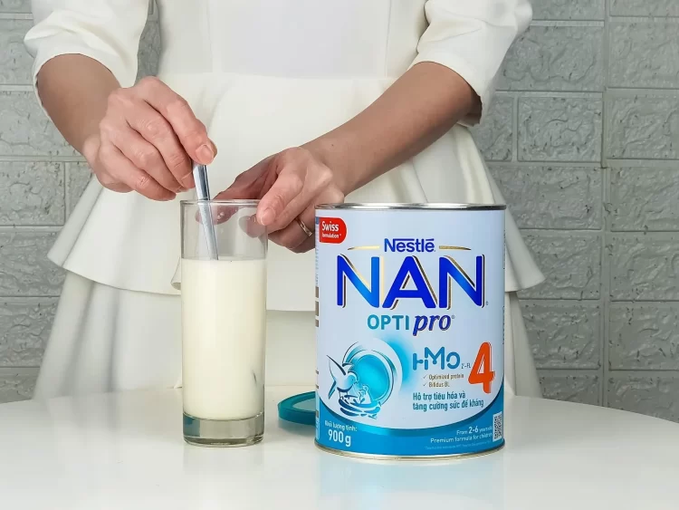 3 sai lầm kinh điển trong cách pha sữa NAN Nga số 1 làm mất sạch lợi khuẩn 3 Định vị dòng sản phẩm NAN (Nestlé Advanced Nutrition)