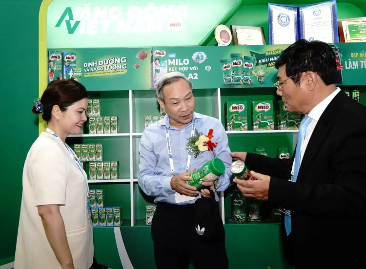 Pha Milo Việt Nam với sữa tươi hay nước lọc mới đủ chất? Sai lầm khiến con mất ngủ 3 Hành trình hơn một thế kỷ xây dựng hệ thống dinh dưỡng của tập đoàn Thụy Sĩ